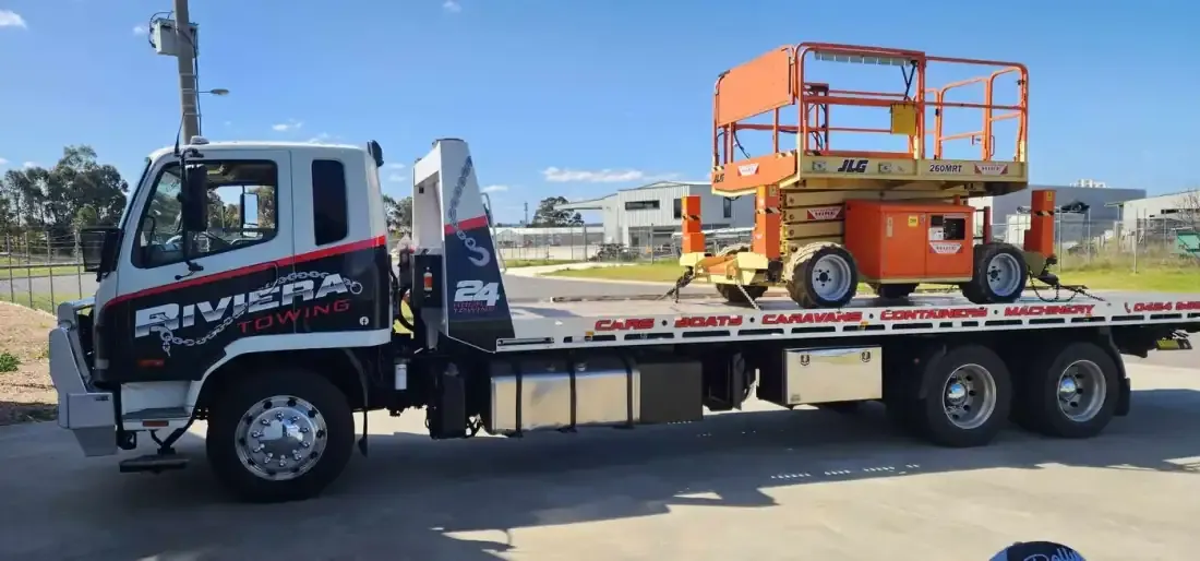 Riviera Towing — JLG scissor lift transport in Bairnsdale & East Gippsland, Victoria
