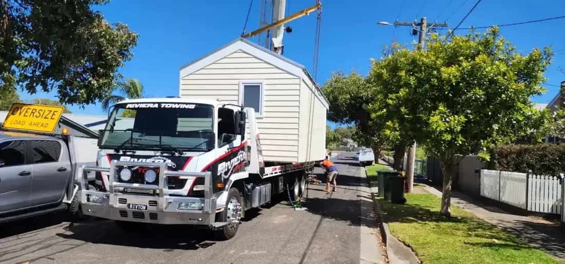 Riviera Towing — Tiny house delivery — crane offload in Bairnsdale & East Gippsland, Victoria