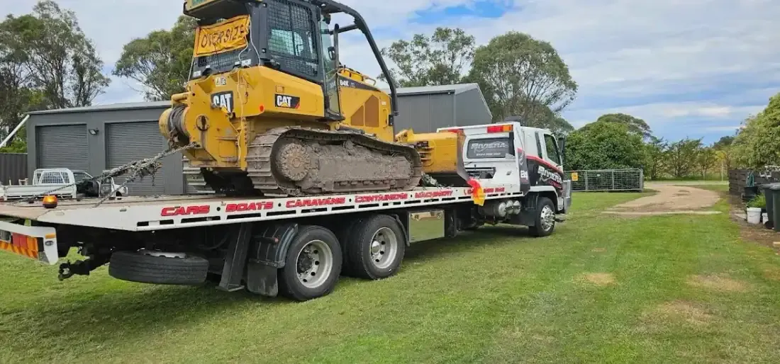 Machinery Transport in Bairnsdale & East Gippsland — Riviera Towing